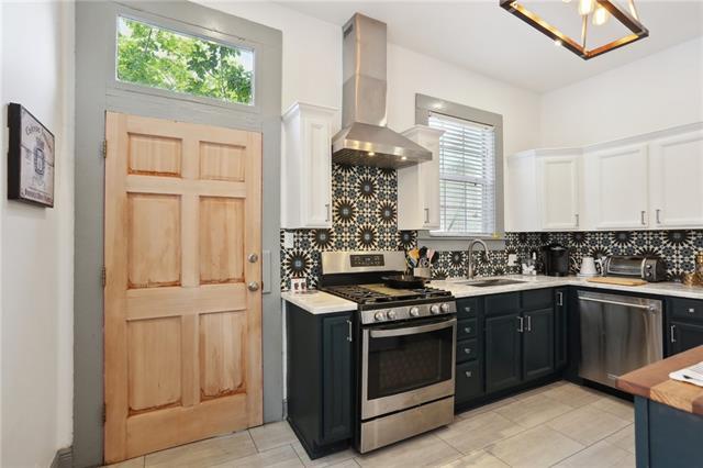 Building Photo - 2625 Baronne St