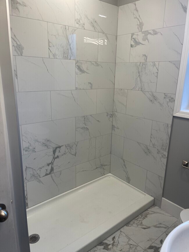 Building Photo - 7372 Tulane Ave