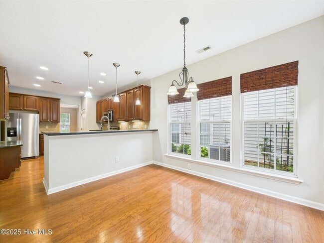 Building Photo - 12589 Honeychurch St