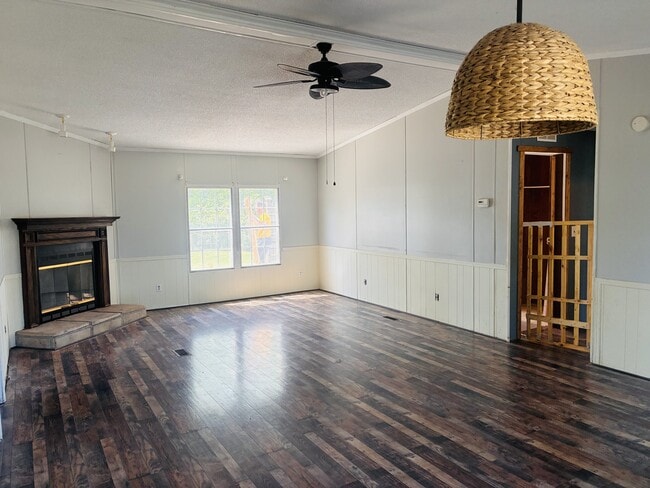 Building Photo - 424 E Air Depot Rd