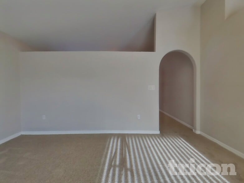 Building Photo - 423 N Shaylee Ln