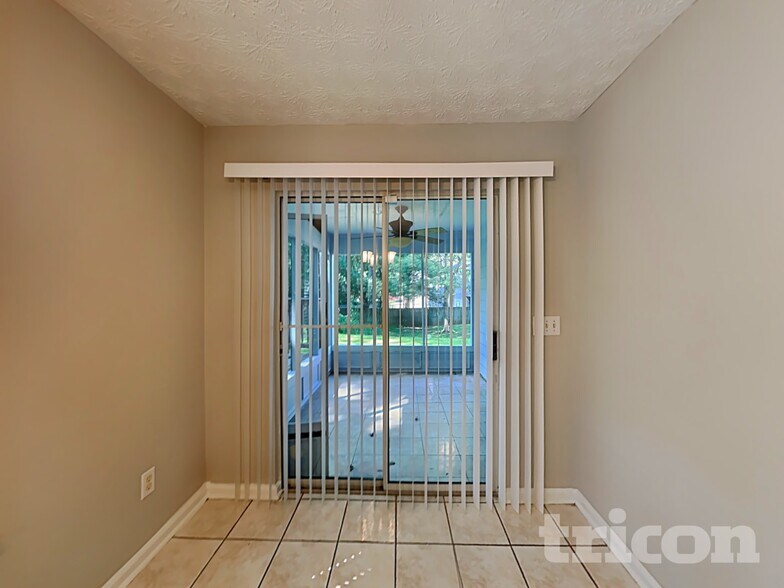 Building Photo - 1101 Tuscany Cir SW