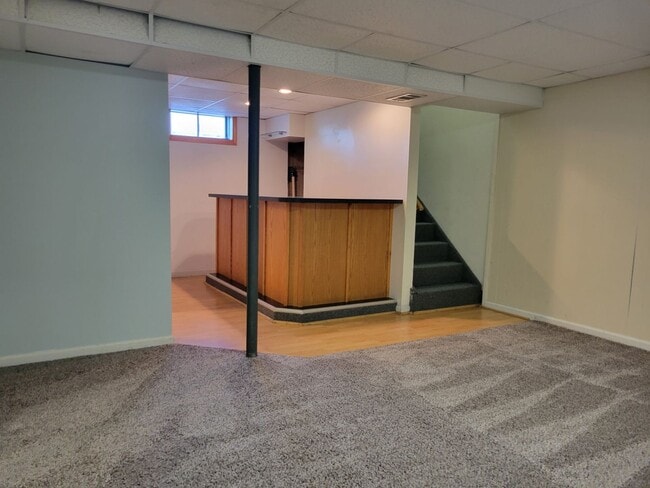 Building Photo - Your Dream Home Awaits: Spacious 4 Bed/2 B...