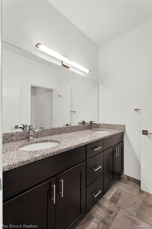 Building Photo - 431 S Eton St