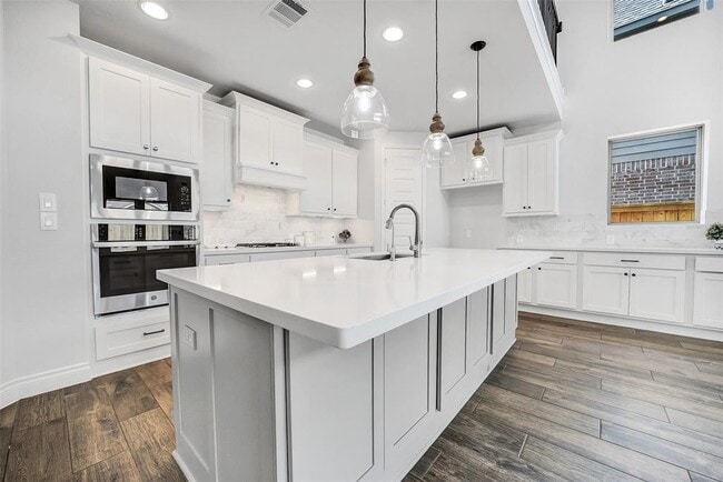 Building Photo - 15014 Little Fox Canyon Tr
