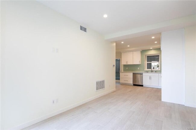 Building Photo - North Laguna One Bedroom with Ocean View