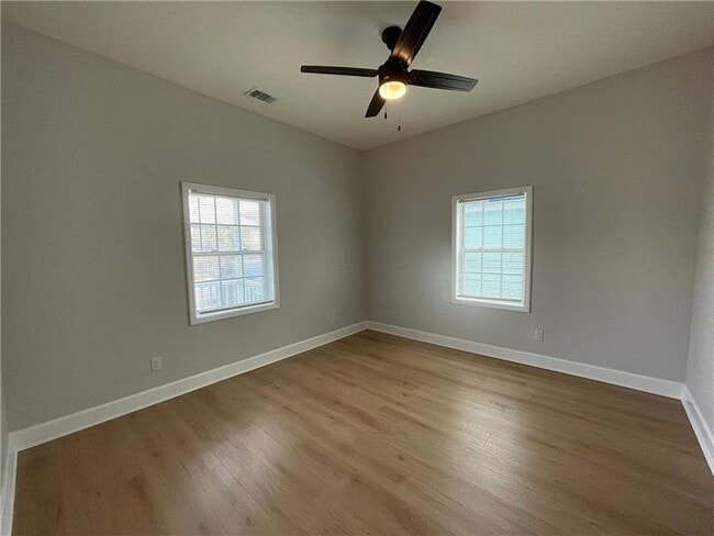 Building Photo - 29 Cornwall St