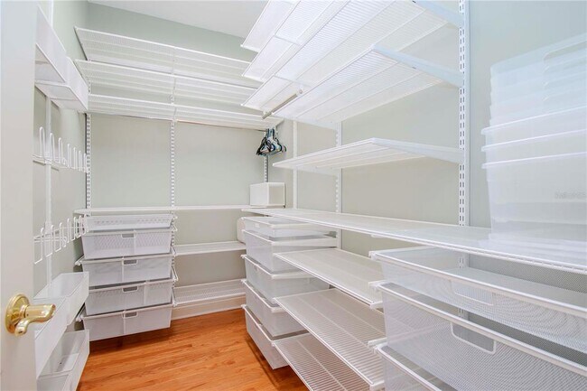 Building Photo - 934 Harbour Bay Dr