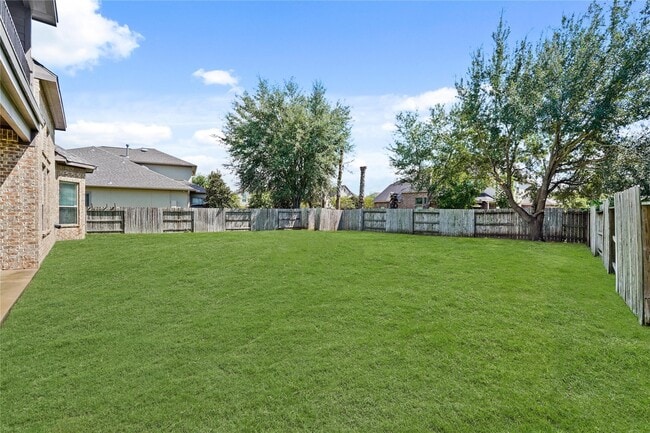 Building Photo - 2515 Sentry Oak Way