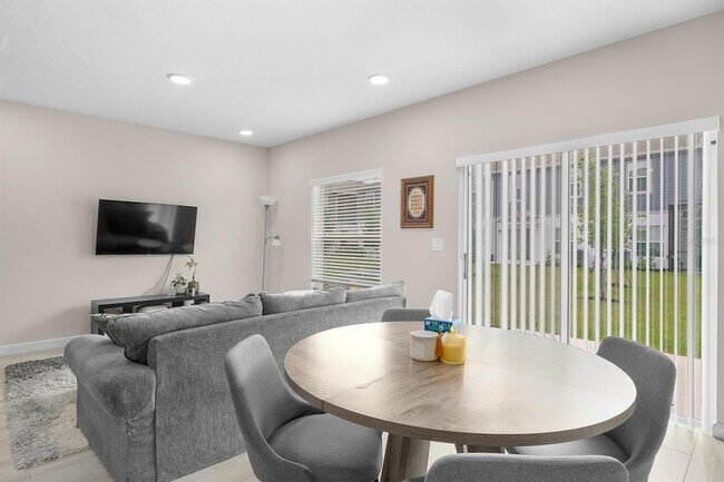 Building Photo - 5070 Rain Shadow Dr