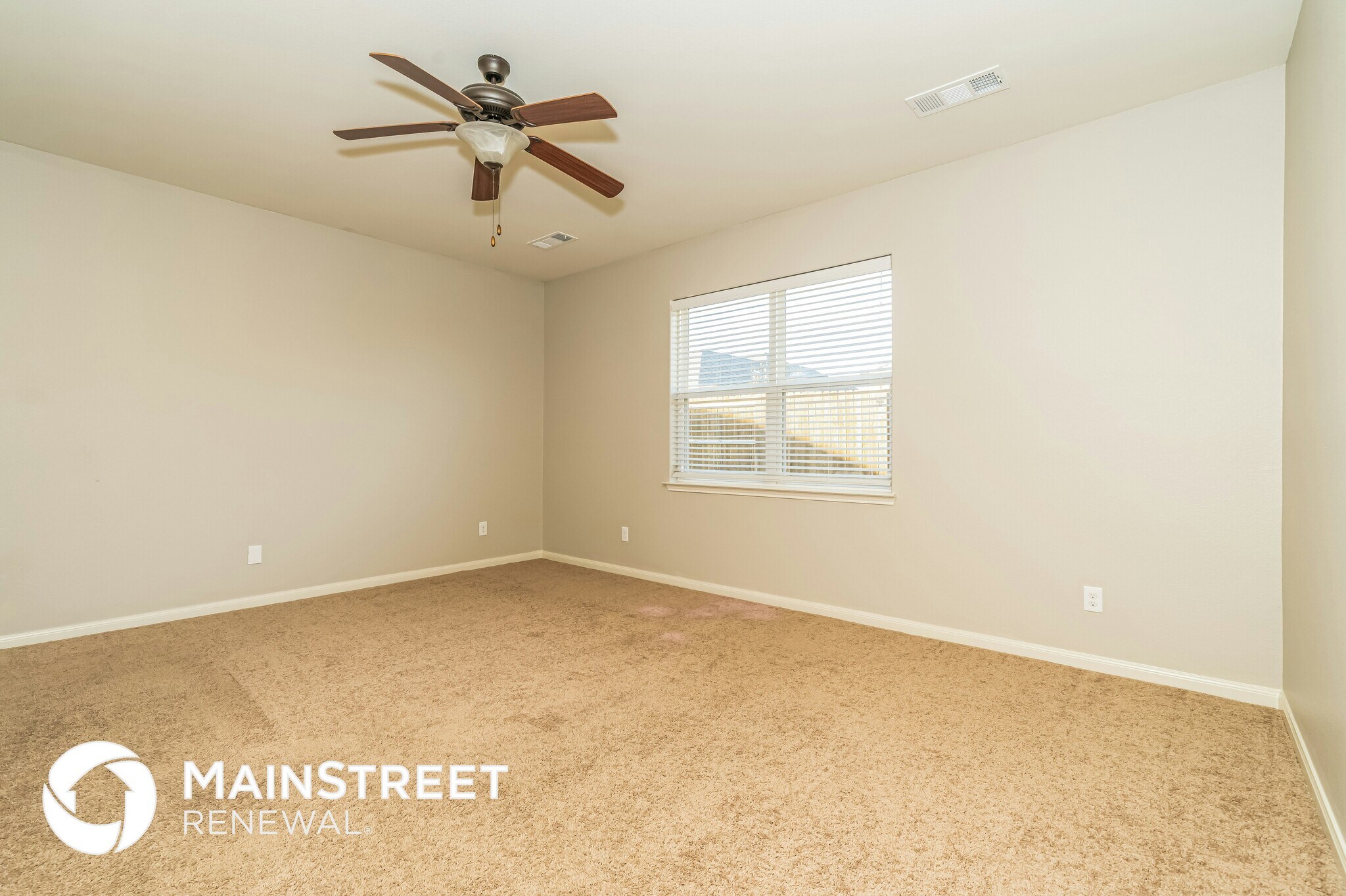 Building Photo - 527 Shady Meadow Ln