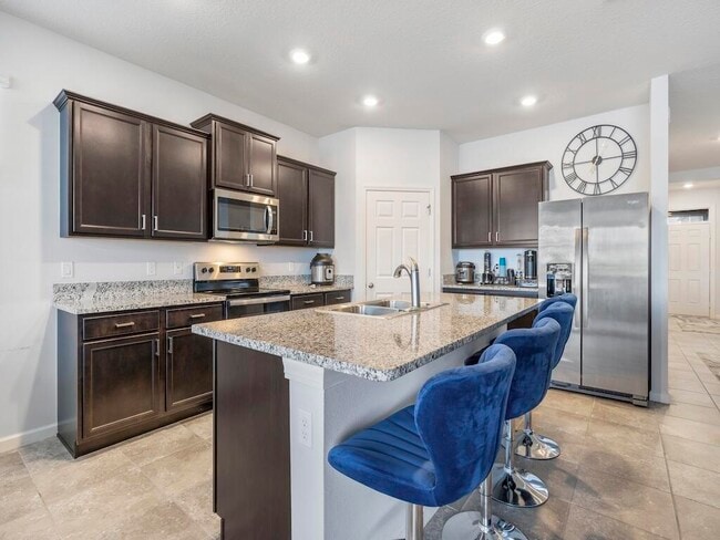 Building Photo - 12341 Arabella Dr