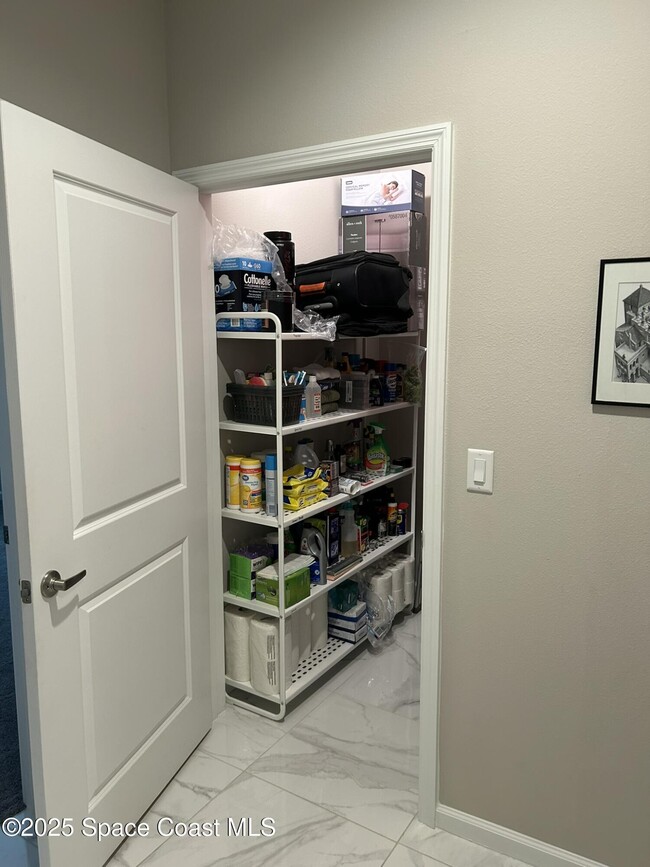 Building Photo - 3931 Playa Del Sol Dr