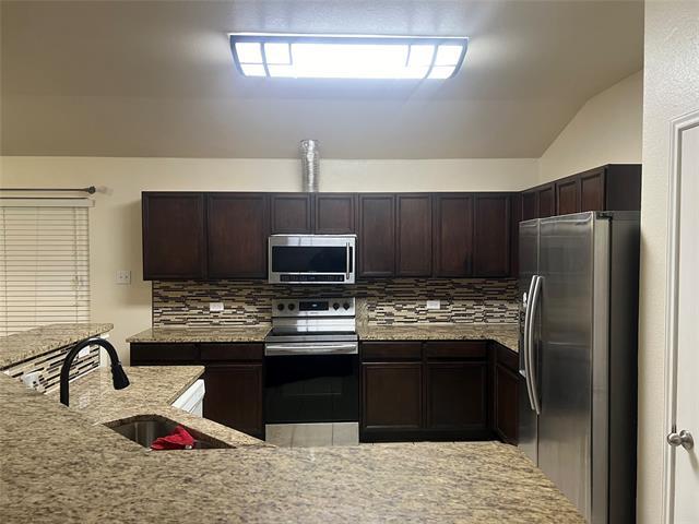 Building Photo - 6949 Sylvan Meadows Dr