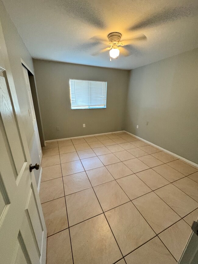 Building Photo - 4616 28th St SW