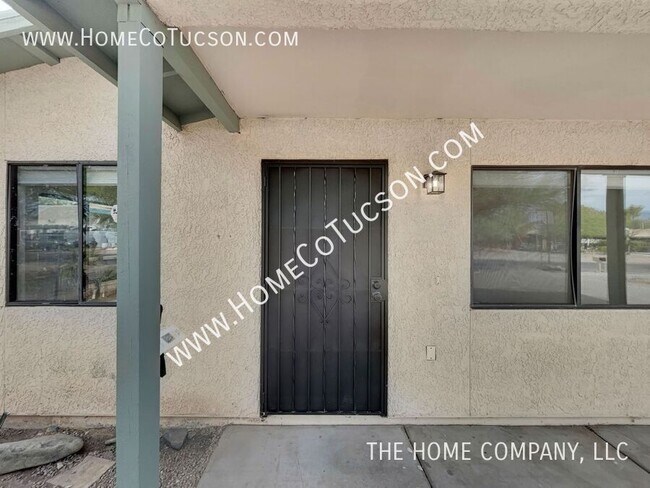 Building Photo - 2525 N Fair Oaks Ave