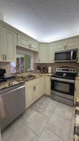 Building Photo - 777 S Federal Hwy