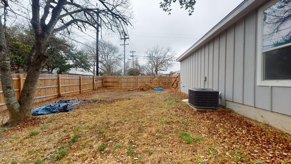 Building Photo - Stunning Ridgeview home close to North Star Mall