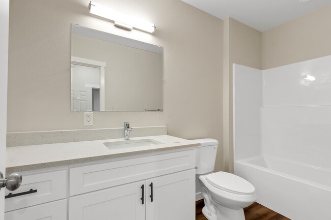 Building Photo - 2108 S J St