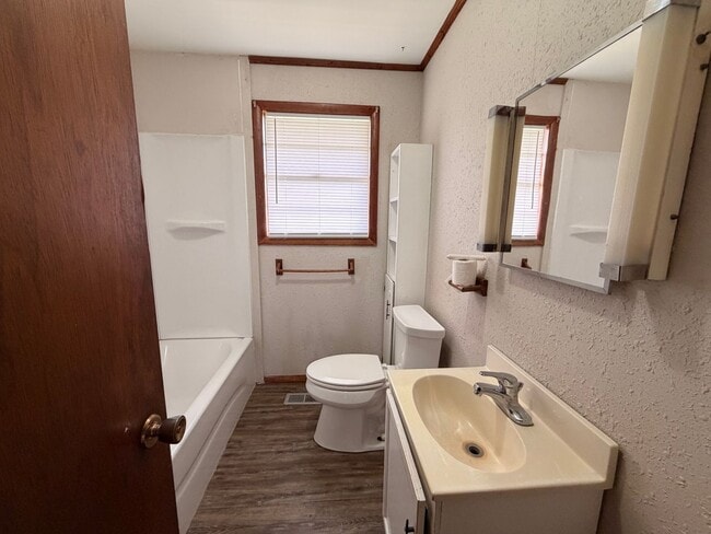 Building Photo - Charming 2-bedroom, 1-bath home in Russellville, AR