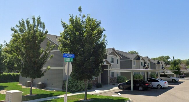 Building Photo - 1521 W Alexandra Ln