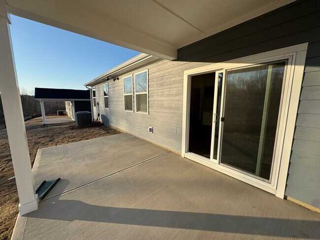 Building Photo - 2136 Norwood Ct