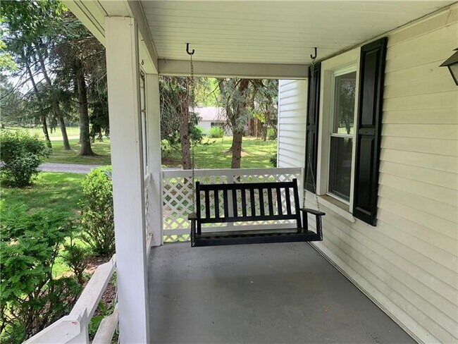 Building Photo - 171 Fieldview Dr