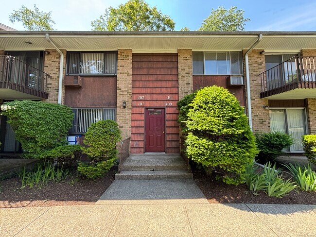 Primary Photo - 111 Kennedy Dr