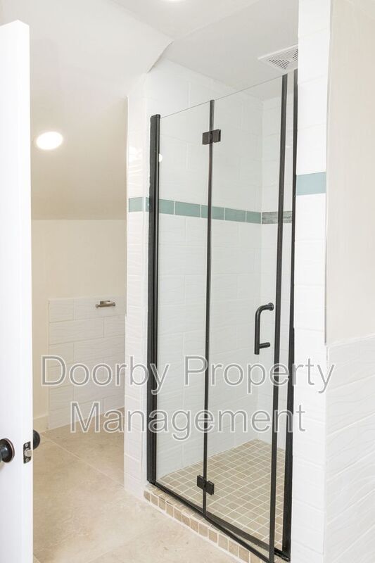 Building Photo - 814 N Germantown Rd