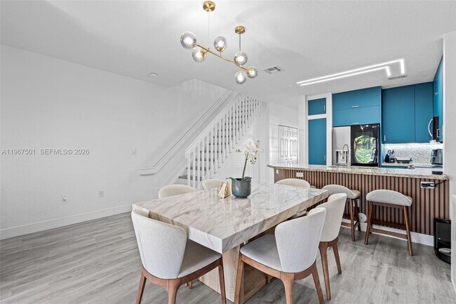 Building Photo - 5725 NW 114th Path