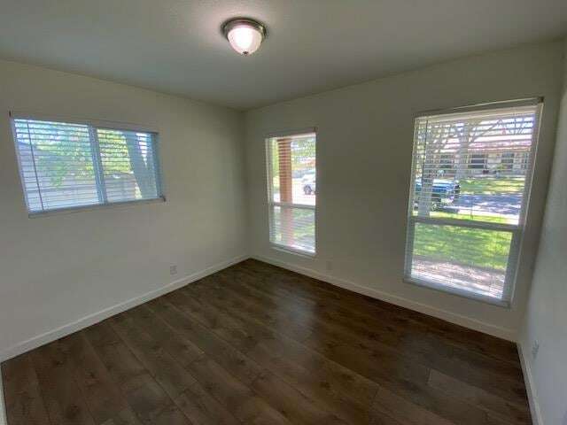 Building Photo - 900 Riddlewood Dr