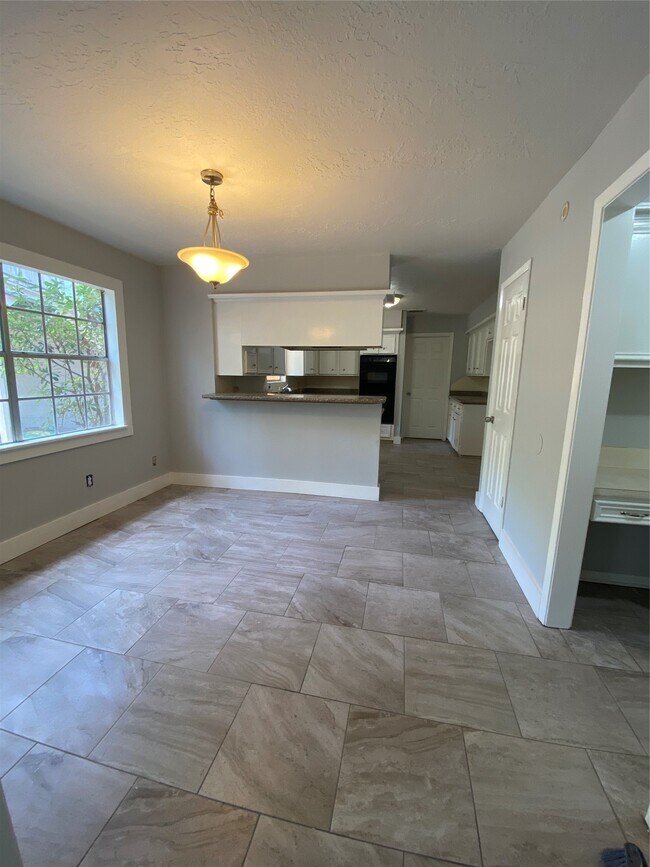 Building Photo - 902 Appomattox Dr