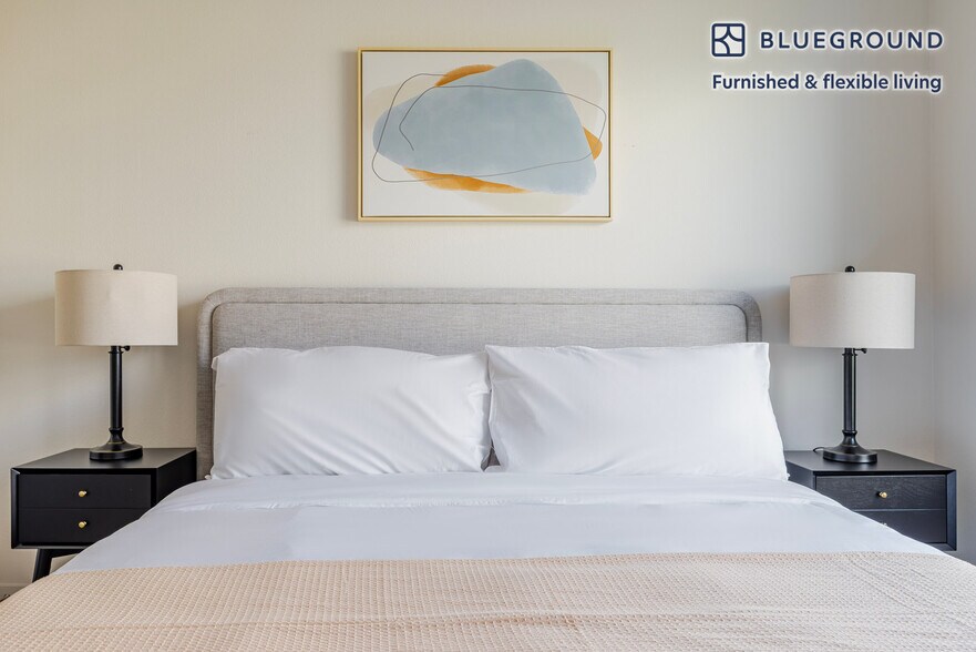 Building Photo - 650 E Capitol Ave