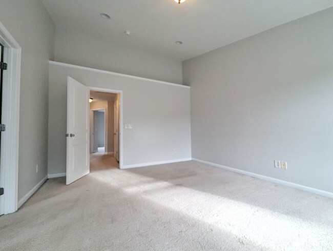 Building Photo - 153 Braeside Ct