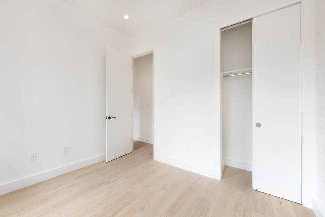 Floorplan - 245 E 30th St
