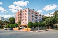 Building Photo - 1 Alhambra Cir