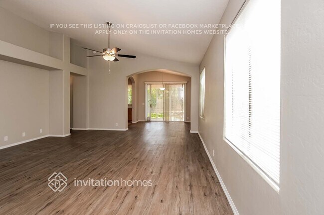 Building Photo - 737 N Gregory Pl