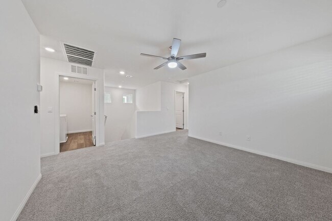 Building Photo - Brand New 3 Bedroom + Loft Home in Cadence...