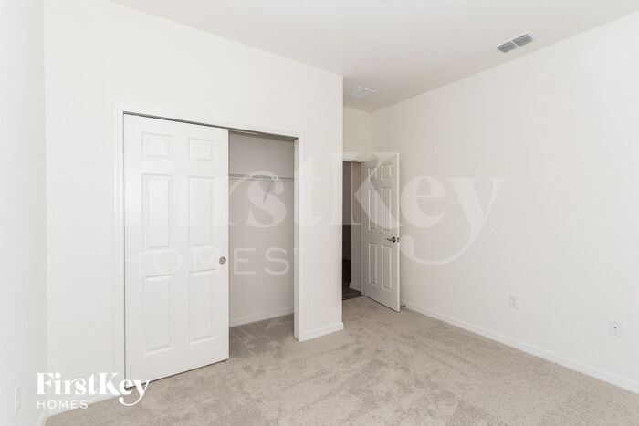 Building Photo - 307 Corbel Ln