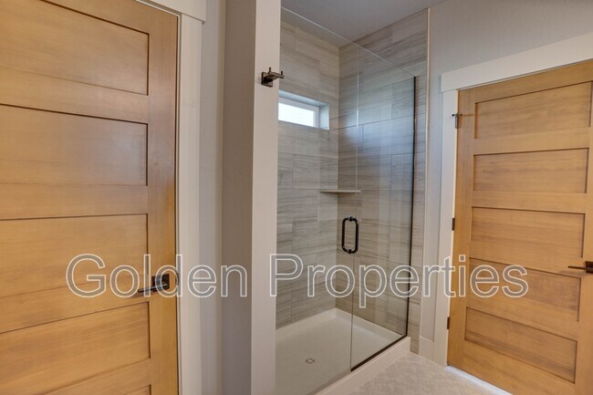 Building Photo - 1270 Tamarindo Ln