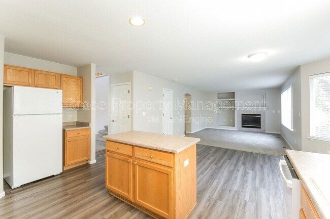 Building Photo - 10580 Garfield St