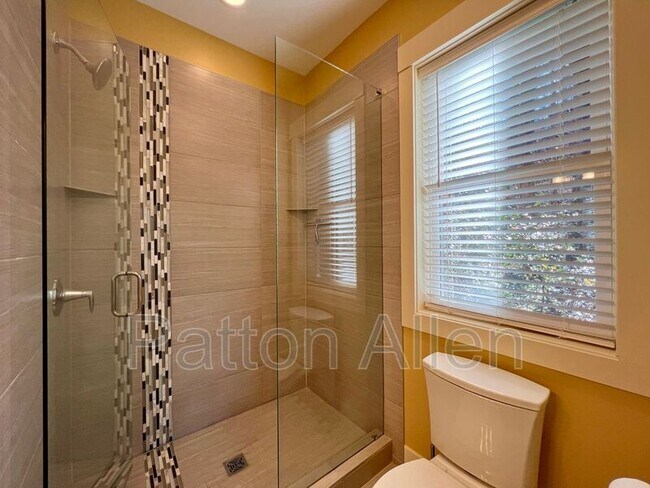 Building Photo - 12 Beaverdam Knoll Rd