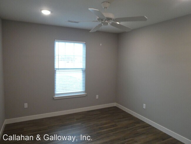 Building Photo - 3 br, 2 bath House - 305 Green Meadows circle