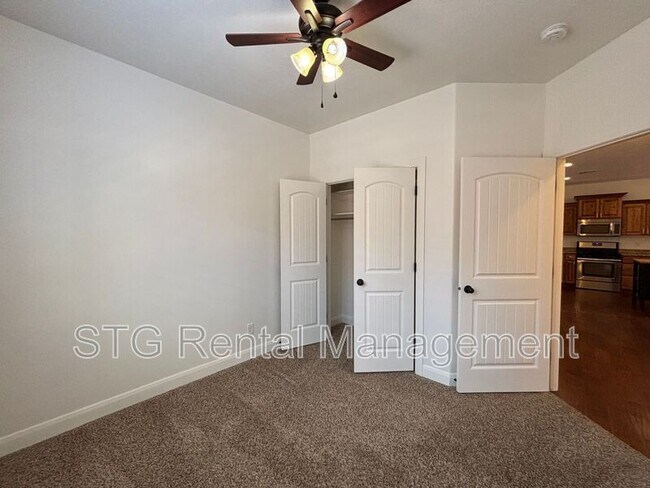 Building Photo - 750 W 350 N