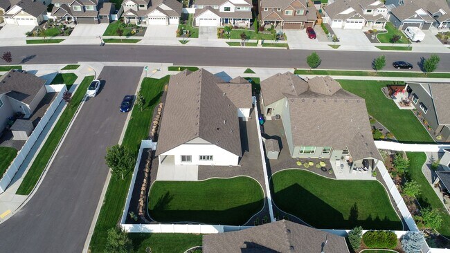 Building Photo - 3 Bed 2 Bath Single Level Morning Side Val...