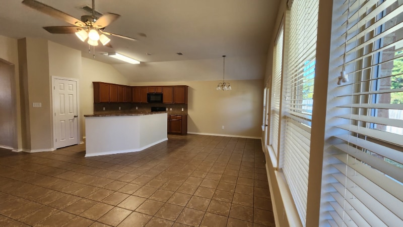 Building Photo - 6053 Pine Cone Ln