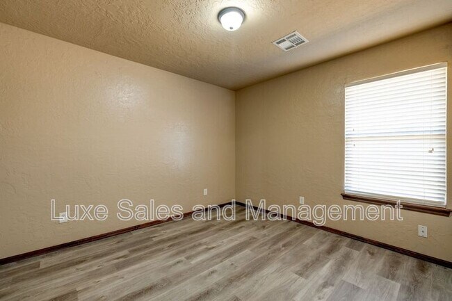 Building Photo - 3517 Galatian Way