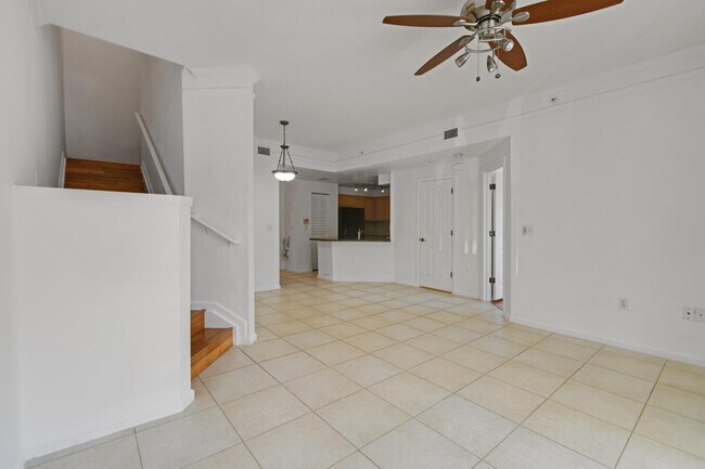 Building Photo - 175 Galicia Way