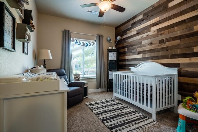 Building Photo - 395 Live Oak Loop
