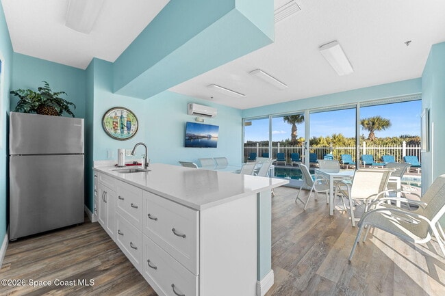 Building Photo - 925 N Hwy A1A